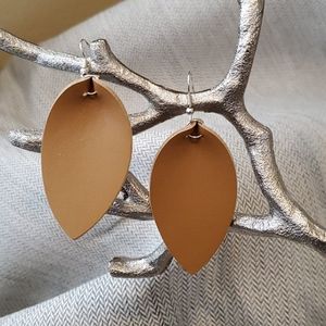 Fun leather earrings